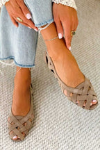Gwen | Sandals with a Point