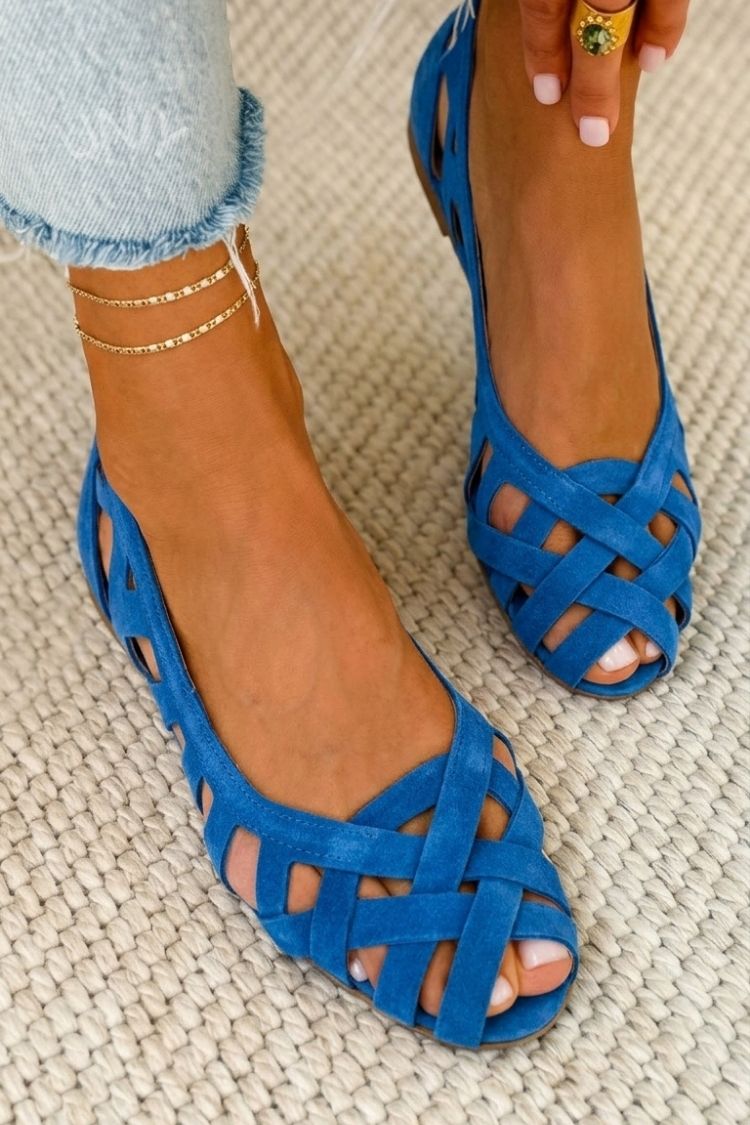 Gwen | Sandals with a Point