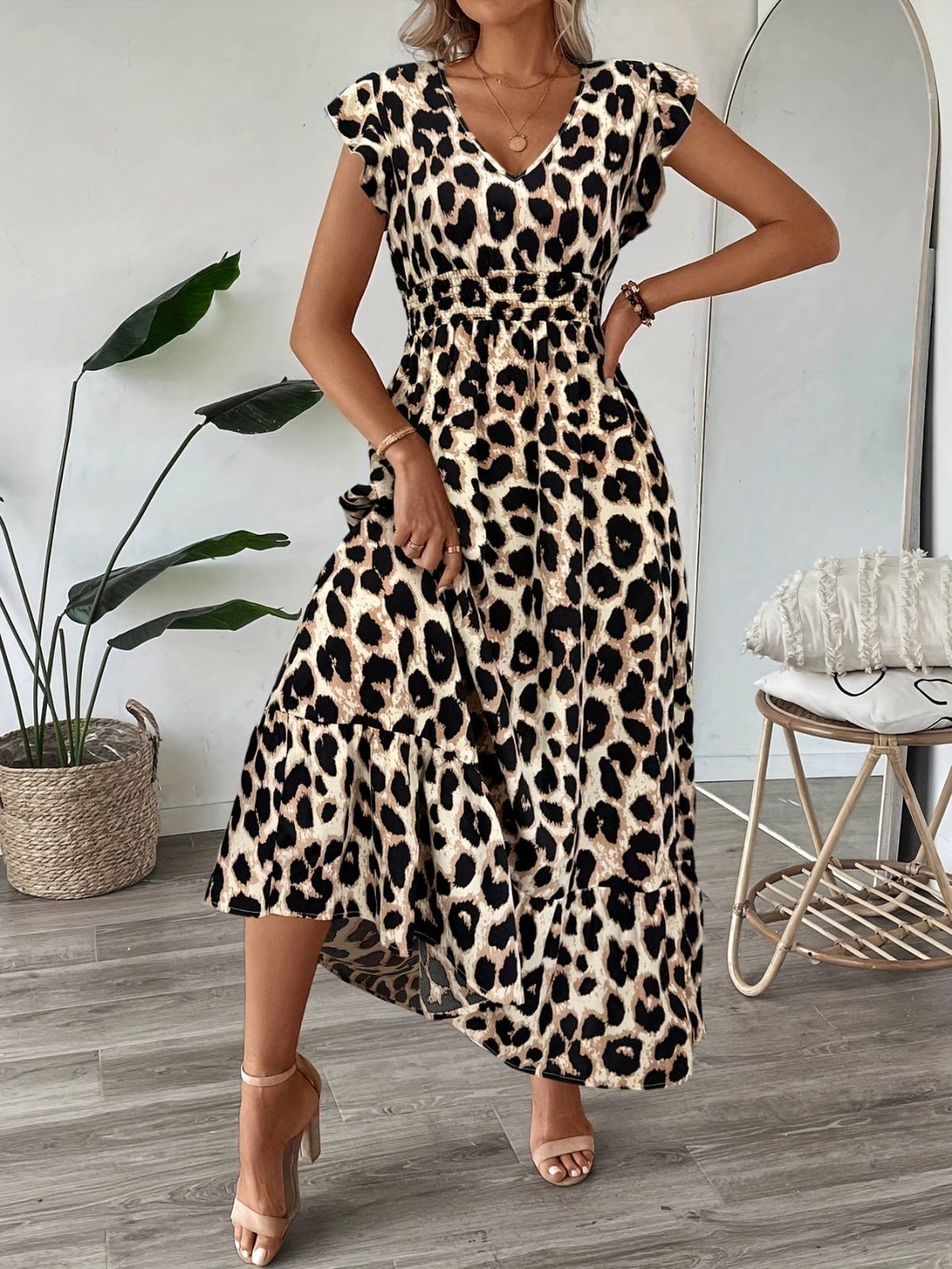 Candela | Baroque Style Maxi Dress with V-Neck