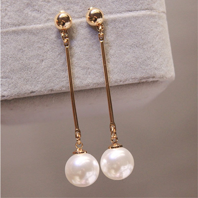 Luxurious Hanging Earrings with Statement Beads