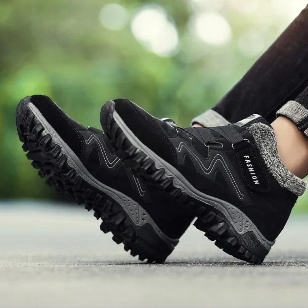 Hilary | Innovative hiking shoes with non-slip sole