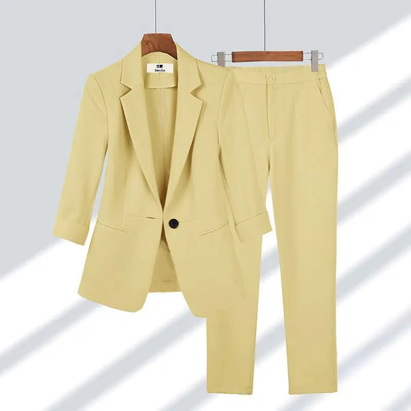 Victoria | Elegant Blazer and Trousers Suit