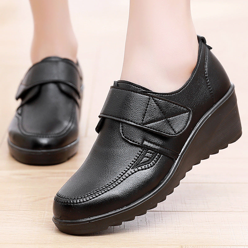 Lorraine | Adjustable-Strap Wedge Shoes - Black