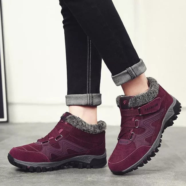 Hilary | Innovative hiking shoes with non-slip sole