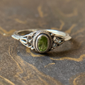 Vintage Olive Green Stone Silver Ring